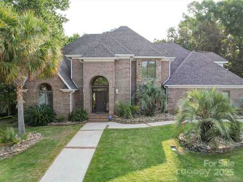 15708 Eagleview Drive, Charlotte, NC 28278