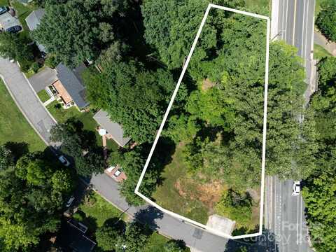 4800 Valley Stream Road, Charlotte, NC 28209