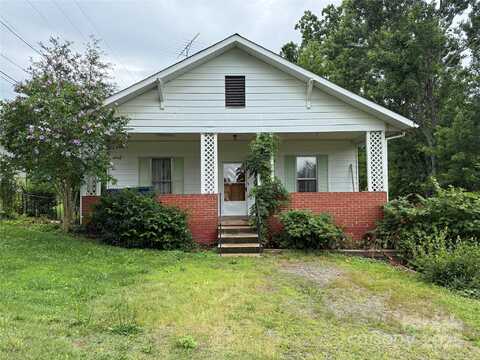 28 Central Avenue, Granite Falls, NC 28630
