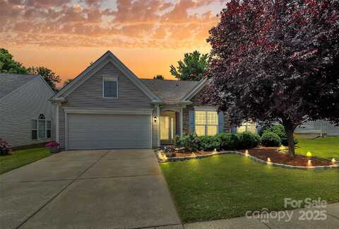 8722 Heron Glen Drive, Charlotte, NC 28269