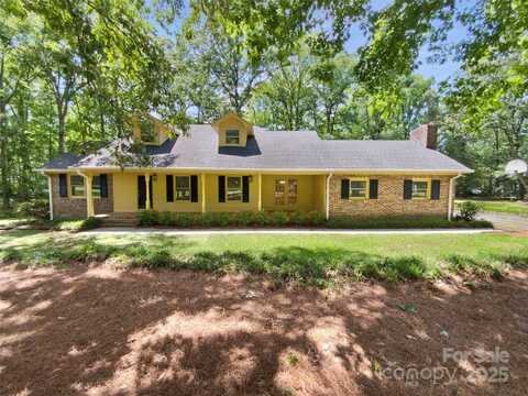 3203 Oakdale Drive, Monroe, NC 28110