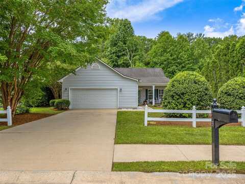 173 Cambridge Drive, Brevard, NC 28712