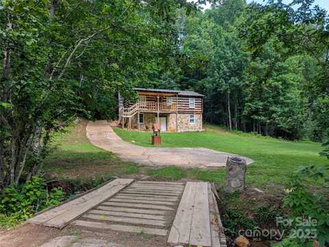 536 Hickory Springs Road, Burnsville, NC 28714
