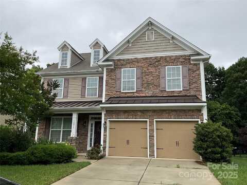 10817 Bere Island Drive, Charlotte, NC 28278