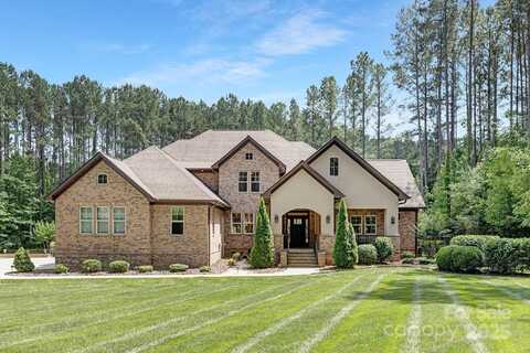 102 Antioch Plantation Drive, Matthews, NC 28104