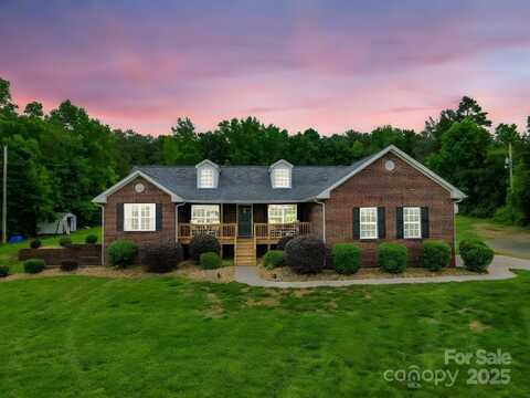 1060 S Lentz Harness Shop Road, Mount Pleasant, NC 28124