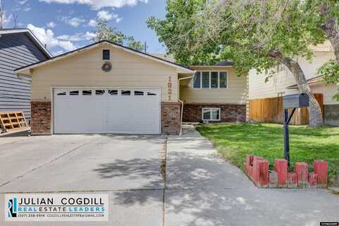 1821 S McKinley Street, Casper, WY 82601