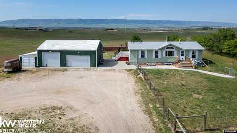 7459 Geary Dome Road, Evansville, WY 82636