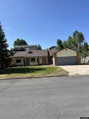 133 Shady Ln, Evanston, WY 82930