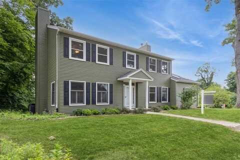 1916 Oak Knolls Ct SE, Cedar Rapids, IA 52403