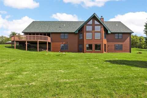 660 Garfield Road, West Branch, IA 52358