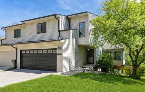 1932 North Ridge Drive, Coralville, IA 52241