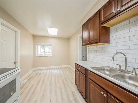 207 Prospect Street NW, Blairstown, IA 52209