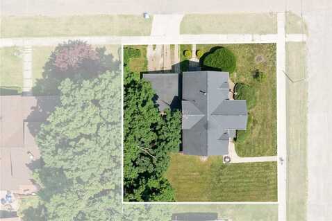 1802 9th Ave, Belle Plaine, IA 52208