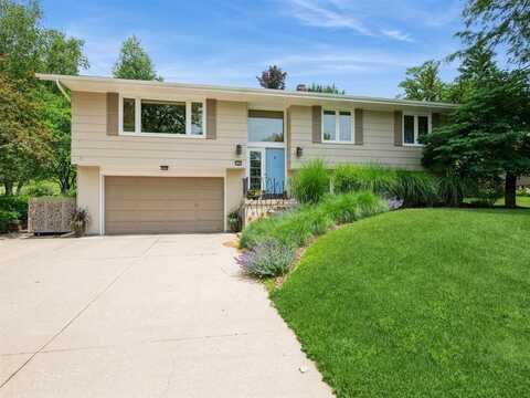 4288 Fox Meadow Drive SE, Cedar Rapids, IA 52403