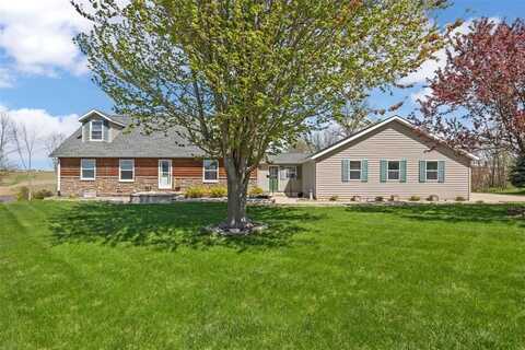 13294 212th Avenue, Anamosa, IA 52205