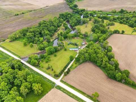2924 York Avenue, Coggon, IA 58221