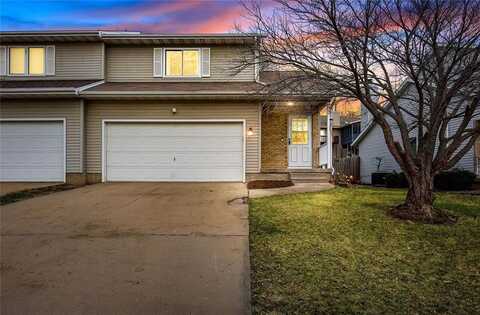 2241 10th Street, Coralville, IA 52241