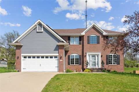 925 Rolling Creek Dr NE, Cedar Rapids, IA 52402