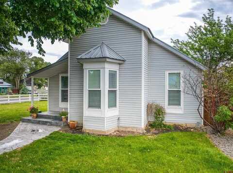 500 N 4Th Street, Montrose, CO 81401