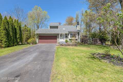 28 Carolanne Drive, Bethlehem, NY 12054