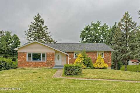 35 Zelenke Drive, North Greenbush, NY 12198