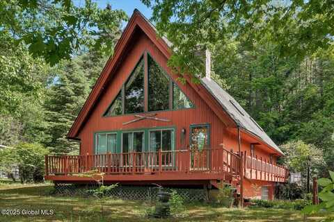 34 Glen Royal Drive, Sand Lake, NY 12018