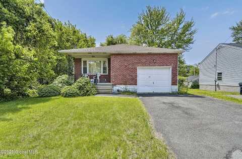 31 Fairfield Avenue, Colonie, NY 12205