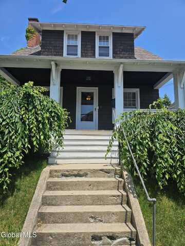 35 McClellan Avenue, Amsterdam, NY 12010