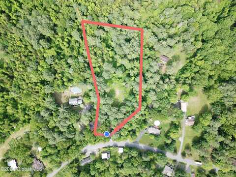 1286 Aquetuck Road, New Baltimore, NY 12143