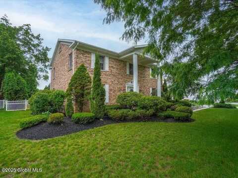 3077 New Williamsburg Drive, Guilderland, NY 12303