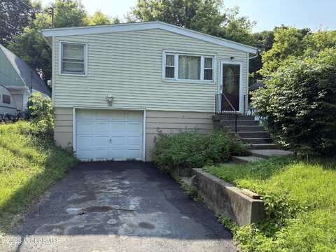 86 N Lake Avenue, Brunswick, NY 12180