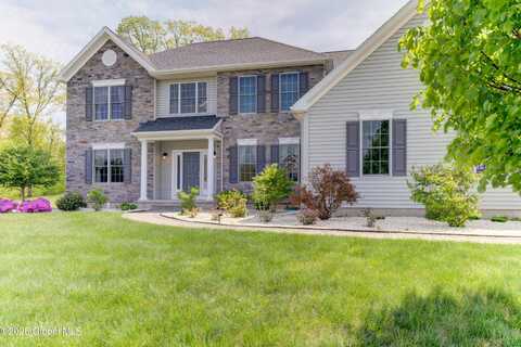 30 Tamarack Lane, Colonie, NY 12309