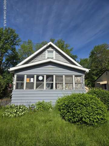 14 Western Avenue, Colonie, NY 12189