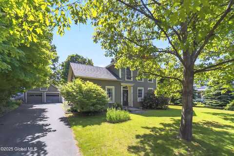 784 Ny Highway 351, Poestenkill, NY 12140