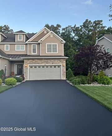 181 Fieldstone Drive, Niskayuna, NY 12304