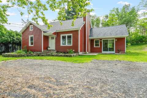 637 County Road 401, Westerlo, NY 12193