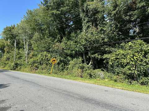 L2 S Old Post Road, New York, NY 12033