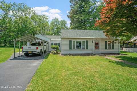 6 Tremont Drive, Nassau, NY 12123