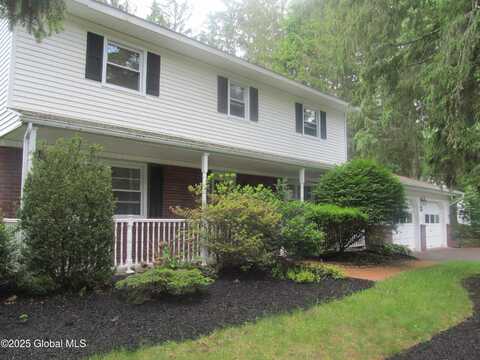 30 Pinehurst Drive, Clifton Park, NY 12065