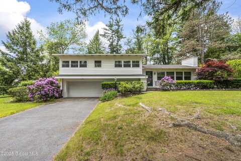 3 Paul Holly Drive, Colonie, NY 12211