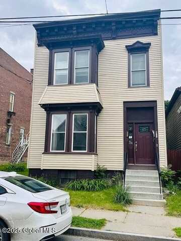 944 3rd Street, Rensselaer, NY 12144