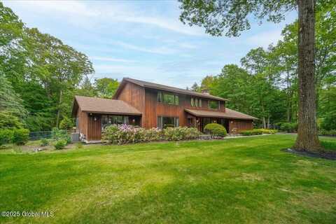 29 Via Maria Drive, Glenville, NY 12302