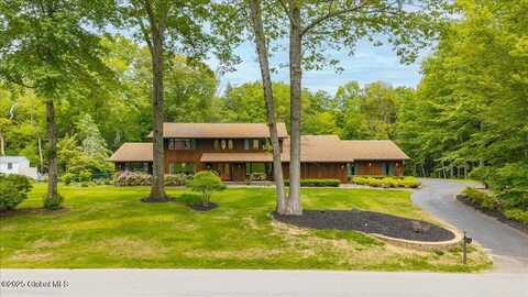 29 Via Maria Drive, Glenville, NY 12302