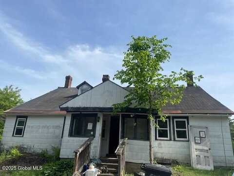 86 Fuller Road, Corinth, NY 12822