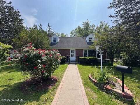 15 California Avenue, East Greenbush, NY 12144