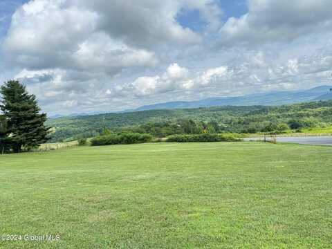 L16 County Route 28, Hebron, NY 12832