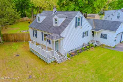 3001 Evelyn Drive, Guilderland, NY 12303