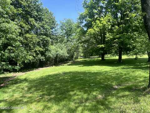 39 Tybush Lane, Brunswick, NY 12180