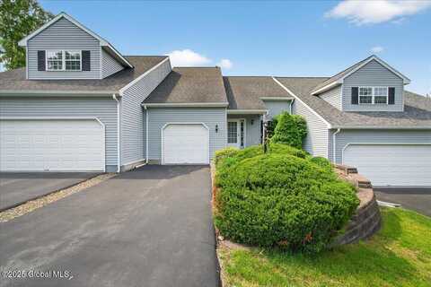 21 Fairway Drive, Mechanicville, NY 12118